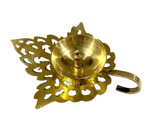 Diya de metal de latón de alta calidad, perfecto para festivales de Puja, decoración del hogar y regalos de diseño tradicional al mejor precio. - Product Image 2