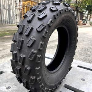 ยางรถเอทีวีอัจฉริยะ KA406 KUMA คุณภาพสูง สำหรับรถออฟโรด ยางธรรมชาติสีดำ รุ่นใหม่ รองรับการใช้งานที่หลากหลาย ระยะการใช้งาน 20,000 กม. ขายดี - Product Image 1