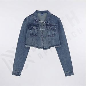 Chaqueta Vaquera Corta Personalizada para Mujer, Cierre de Botones, Detalles de Costura, Estilo Moderno Minimalista, Ropa de Calle a la Moda - Product Image 1