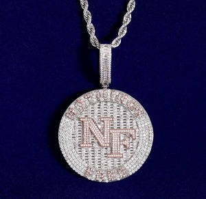 จี้เพชร VVS Moissanite ที่ได้รับการรับรองจากเงินสเตอร์ลิง925 - Product Image 1