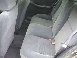 Toyota Corolla Sport berline automatique 2006 - Turbo 3.0L V6 5 places, sièges en tissu, pneus R19, airbags - Product Image 4