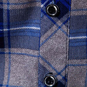 เสื้อเชิ้ตผ้าคอตตอนสำหรับผู้ชายเสื้อลายตารางแบบพอดีตัวระบายอากาศสีฟ้าและสีเทามีกระเป๋าด้านหน้าสำหรับ100% - Product Image 5