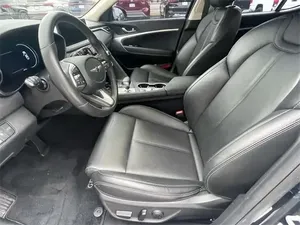 Genesis G70 2.0T Usado del 2023 - Product Image 6