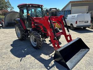 Compre un Nuevo Tractor Mahindra 6075 2024, Tractor Agrícola 4x4 de 70 CV con Transmisión de Engranajes, Bomba de Motor y Caja de Cambios para Alta Productividad - Product Image 3