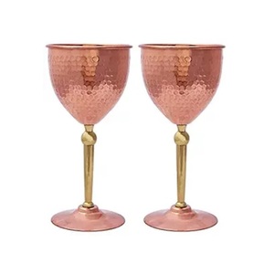 Copa de latón dorado con acabado liso para cerveza, vino, beber, Bar de lujo y uso en hoteles - Product Image 3