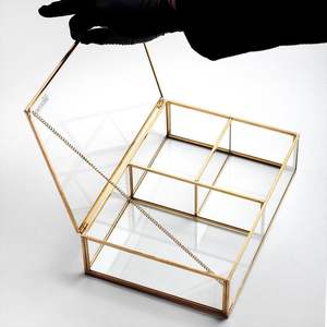 กล่องเครื่องประดับแก้วโลหะที่ประณีตด้วยงานฝีมือที่หรูหราและมีรายละเอียดที่ดีสำหรับของที่ระลึกและสินค้าที่มีค่า - Product Image 2