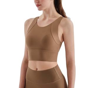 Sujetador deportivo clásico Racerback para mujer, sujetadores de yoga acolchados, reversibles, elásticos en cuatro direcciones, sujetador deportivo para gimnasio y yoga para mujer - Product Image 1