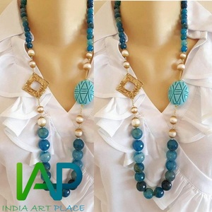 Conjunto de collar de resina de diseñador hecho a mano, collar con cuentas de resina, gargantillas de eslabones personalizados de galería de moda, cuentas cortadas en corazón, artículos de fiesta - Product Image 6