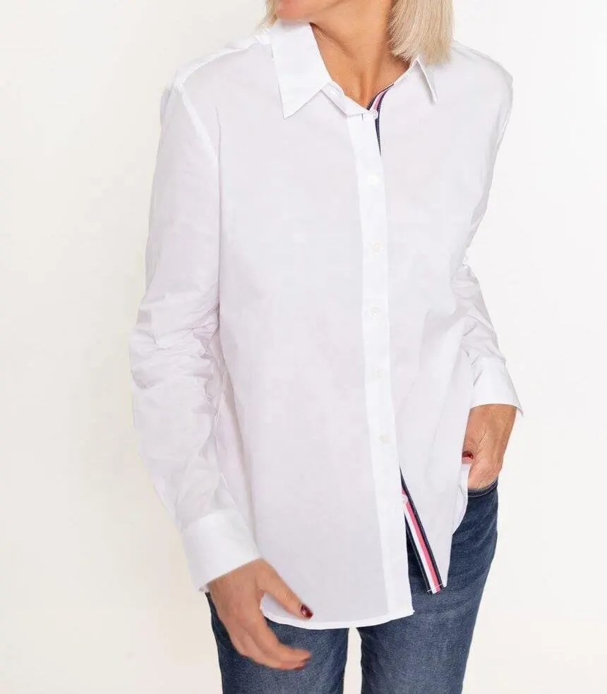 女性用長袖トップ綿100% のお世辞カットからカット、裾をすくい取り、フロントにボタン付きの袖口シャツ