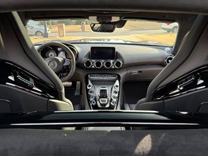 Mercedes-Benz AMG GT C Coupé d'occasion propre, année 2019 - Product Image 5