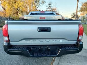 2019 d'occasion propre pour Tacoma SR I4 Access Cab RWD conduite à gauche - Product Image 5