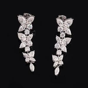 Hermosos Pendientes Largos con Diamantes Cultivados en Laboratorio, Corte Marquesa, Pera y Redondo, Diseño de Mariposa, Joyería Personalizada - Product Image 3