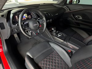 Buena OFERTA para el R8 V10 Performance Coupe RWD 2023, V10 de 602 hp, Verde Java - Product Image 5