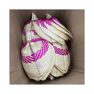 Artisanat traditionnel vietnamien couleur naturelle bambou raphia ventilateur été main feuille de palmier paille canne rotin tissé ventilateurs - Product Image 1
