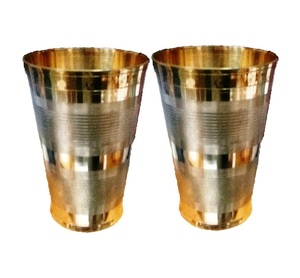 Último diseño, recién llegado, decoración de mesa de vidrio de metal de latón martillado más vendida para fiestas para beber. - Product Image 4