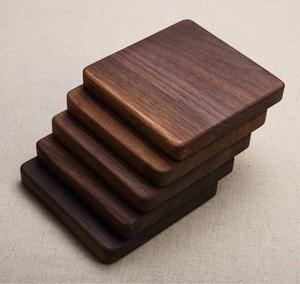 Juego de posavasos de madera elegantes y simples con soporte compacto para casas modernas minimalistas de nogal - Product Image 2