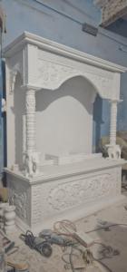 Hermoso diseño hecho a mano mármol blanco Natural templo Mandir personalizado estilo religioso de lujo venta directa de proveedor indio - Product Image 3