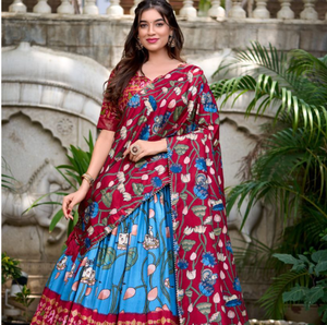 Imprimé Lehenga Patola en soie de Tussar traditionnel nouvellement conçu avec une bordure de tissage Zari pour une tenue de fête de mariage - Product Image 1