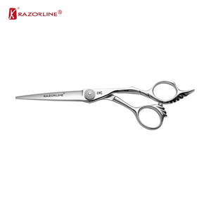 Ciseaux de <span class=keywords><strong>coiffure</strong></span> professionnels Razorline Japan440C 6,0 pouces, logo personnalisé, CNC, or rose/argent, pour fournitures de <span class=keywords><strong>salon</strong></span> de <span class=keywords><strong>coiffure</strong></span> - Product Image 2