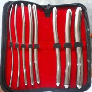 Ensemble d'instruments chirurgicaux de gynécologie DNC Ciseaux manuels en acier et acier inoxydable et dilatateurs à spéculum - Product Image 3