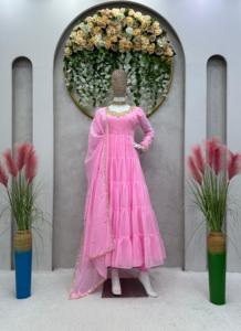 ชุดสูทนักออกแบบที่สวยงามพร้อมด้านในและ pent-dupatta พร้อมด้ายและลำดับการทำงาน - Product Image 2