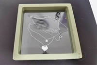 Boîte de présentation de bijoux rectangulaire transparente en PE+ABS avec support pour magasin