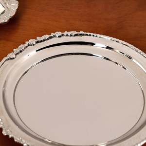 Plateau décoratif de luxe Royalcore, argenté, orné de laiton et d'aluminium, style simple et traditionnel pour la maison, décoration de Noël et du Ramadan - Product Image 6