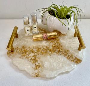 Plateau en résine fait à la main pour servir des boissons, des collations, modèle décoratif avec un design personnalisable, haute qualité M/S SHAAD HANDICRAFTS - Product Image 1