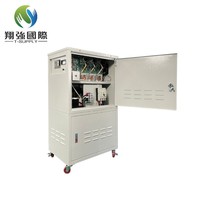 Régulateur de tension automatique triphasé en cuivre SVC AC Servo de Taïwan avec protection contre les sous-tensions 10-100 kVA 60 Hz Haute Performance