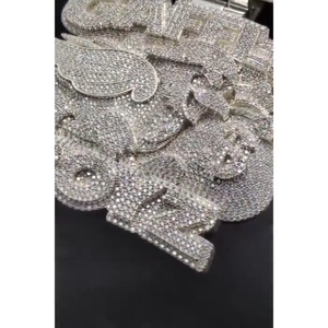 จี้เงินแท้ 925 ดีไซน์การ์ตูนแบบ Iced Out ประดับเพชรโมอิสซาไนต์ VVS ตัวอักษรเริ่มต้นแบบกำหนดเอง สไตล์ฮิปฮอปสุดหรู - Product Image 4
