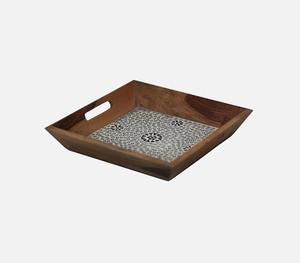 Trouvez des plateaux ronds en bois modernes et similaires pour les collations et les fruits secs avec poignées, qualité garantie et respectueux de l'environnement - Product Image 2