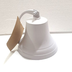 Cloche de bateau nautique en aluminium de style vintage pour rehausser le thème nautique dans les salons, les patios et les entrées - Product Image 5