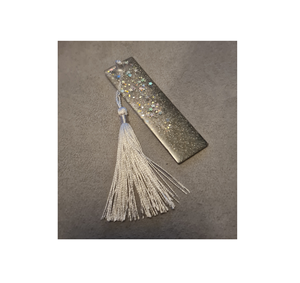 Fábrica de fabricación de marcapáginas de resina epoxi 2 sombras artesanía diseño brillante marcapáginas de resina de alta calidad - Product Image 2