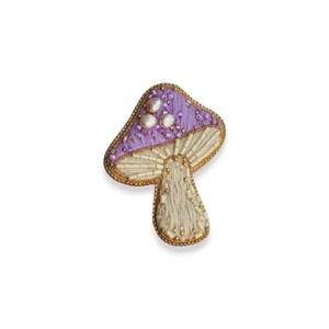 Broche de mariposa bordado a mano y broche de moda con cuentas de alambre de lingotes - Product Image 3