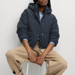 Chaqueta acolchada con capucha azul marino medianoche de diseño de proveedor personalizado OEM, chaqueta acolchada de poliéster para invierno y exterior de nuevo estilo - Product Image 1