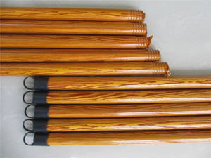 Mango de escoba de madera recubierto de PVC de primera calidad con patrón de grano de madera realista, duradero, de 110 a 120cm - Product Image 4