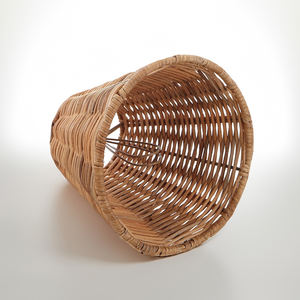 Lámpara de Techo Colgante Rústica de Bambú Hecha a Mano en Vietnam, Pantalla Circular Ecológica Vintage con Mango Flexible para el Hogar - Product Image 4