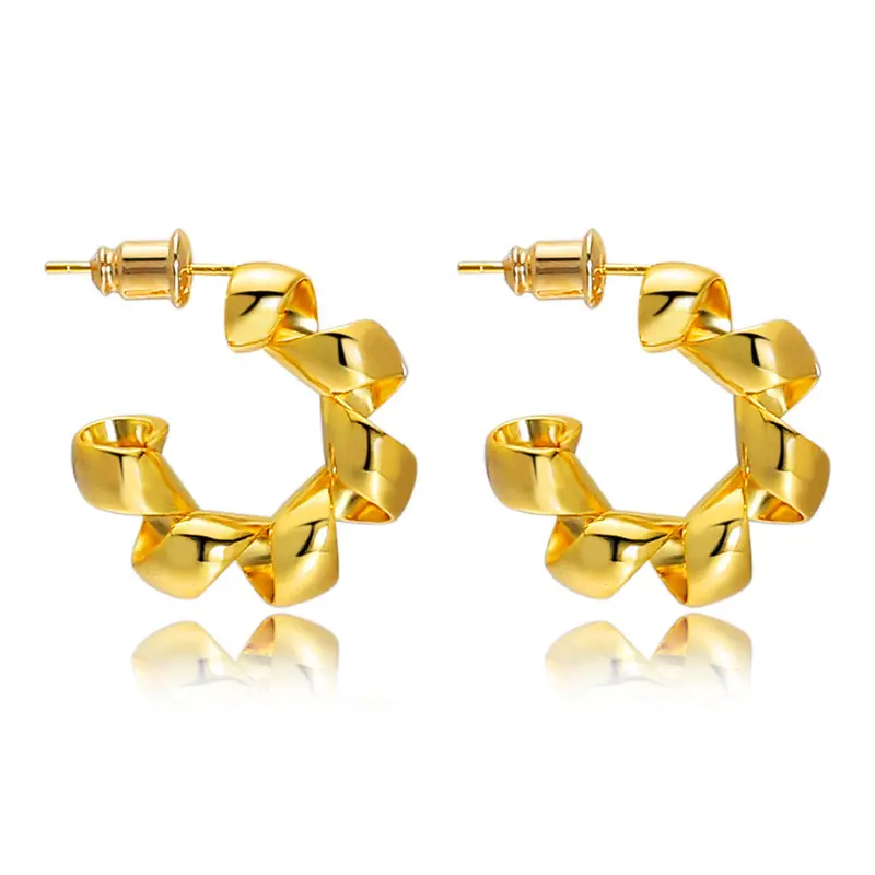 Design sense Distorted three-dimensional shape Metal spiral Special earrings Simple temperament earrings for everyday jewelry