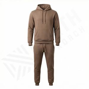 Ensemble survêtement homme personnalisable couleur unie avec sweat à capuche et pantalon – Prix de gros – Vêtements de sport athlétiques entièrement personnalisables - Product Image 1