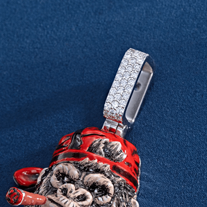 Pendentif Hip Hop en alliage plaqué or personnalisé de qualité supérieure avec diamants CZ glacés - Le Legende Glacé, cadeau pour homme et bijoux de fête - Product Image 3