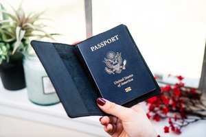 YWCE portefeuille de voyage de luxe en cuir véritable personnalisé RFID bloquant les imprimés d'animaux écologique porte-passeport organisateur crédit - Product Image 5