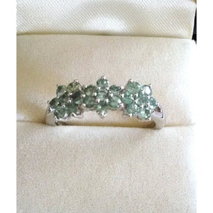 แหวนเงินแท้ 925 สำหรับผู้ชายจาก Shah Gems ประดับด้วยพลอยเพอริดอทดิบทรงโทแพซ เหมาะสำหรับสวมใส่ทุกวัน - Product Image 1