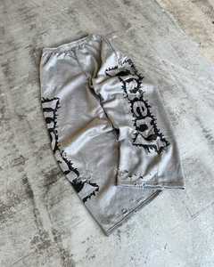 Ensemble de sweatshirt et de joggers gris inspirés de la sororité grecque élégante fermeture éclair et pantalon à capuche décontractés confortables pour un usage quotidien - Product Image 3