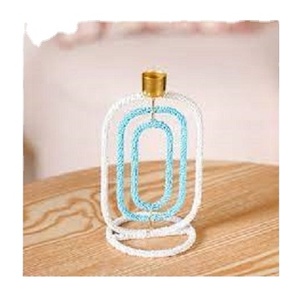 Lujos Soporte de vela de diseño y forma únicos Tonos de metal de alta calidad de soporte de pilar de vela de cuentas al precio de fábrica más bajo - Product Image 1