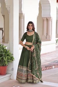 Conjunto de Lehenga Choli de Seda con Lentejuelas Pesadas y Bordado de Hilo para Novia, Ropa de Boda Elegante, Exportación - Product Image 2