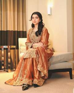 Conjunto de Kurti y Pantalón de 3 Piezas de Diseño, Tela de Seda Vaticana, Bordado con Lentejuelas, Ropa Étnica de Boutique, Trajes Listos para Usar en Tallas Grandes - Product Image 4