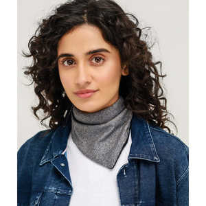 Bufanda triangular para mujer - Product Image 2