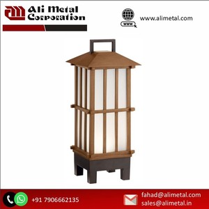 Lanterne à cadre en bois moderne et durable pour la décoration de Noël à la maison dessus métallique pour bougies lumières autres bougeoirs bocaux à bougies - Product Image 6