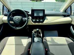 Toyota Híbrido Sedán Blanco 2021 Usado, Tracción Delantera, Volante a la Izquierda, Faros LED, R16 para Exportación - Product Image 2