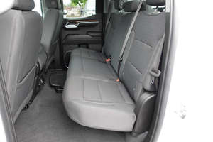 NEATLY usSED 2023G-1500G-Si-e-r-r-a Elevación Estándar Doble Cabina 4WD - Product Image 2